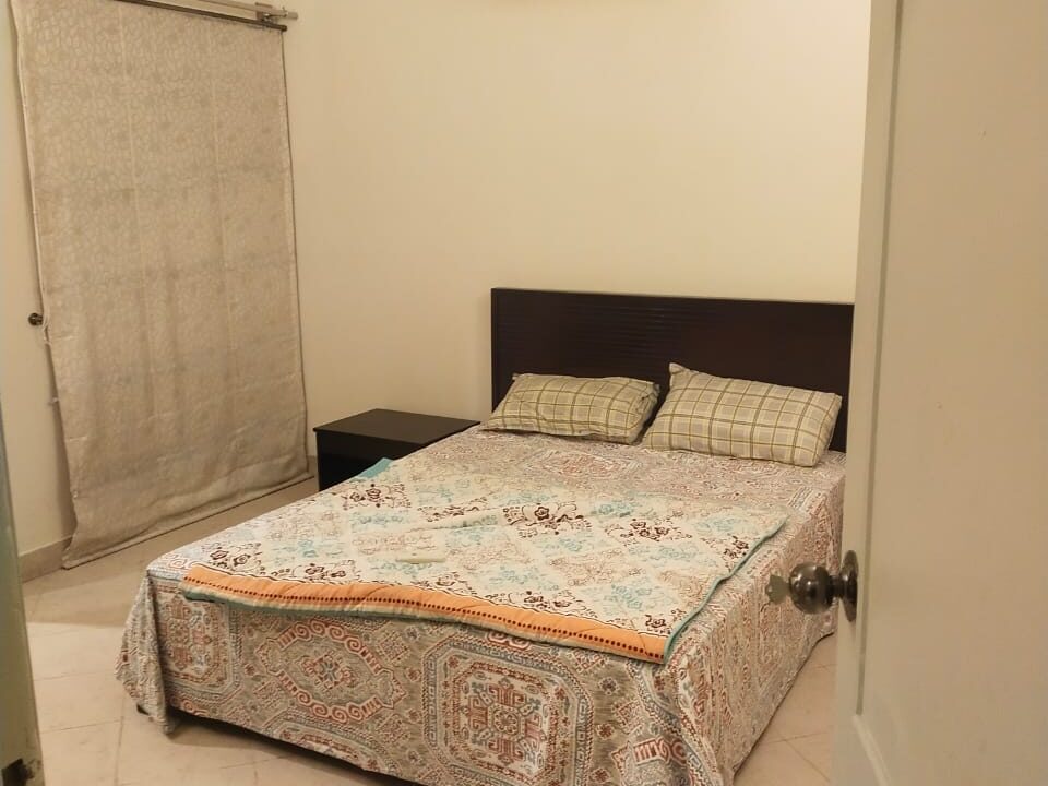 8c6ff402-efaf-45bf-94b7-6947e1c3f9f8