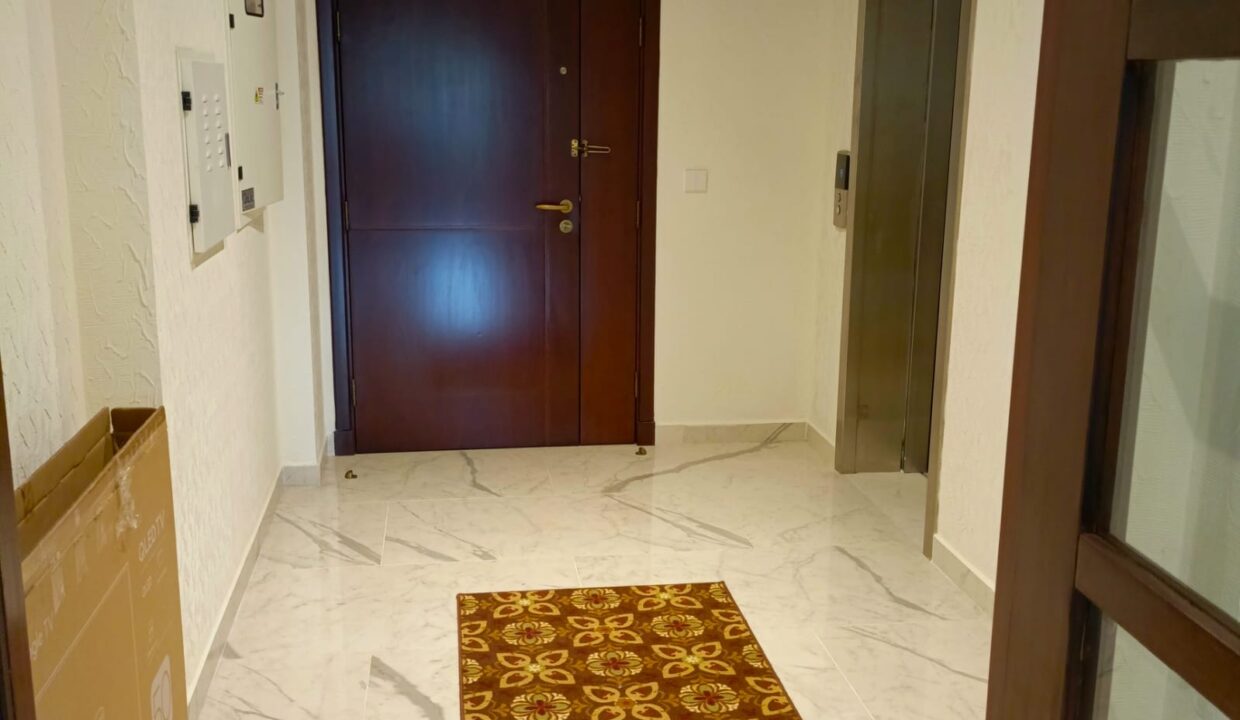 ae061776-21eb-4b76-a0f7-3da0a77306ce