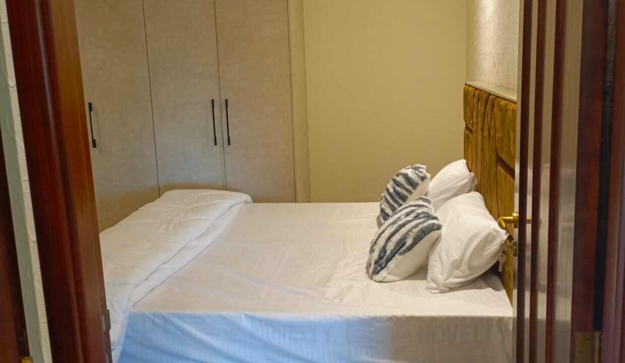 c8666f7d-312c-467f-a976-d62712adee66