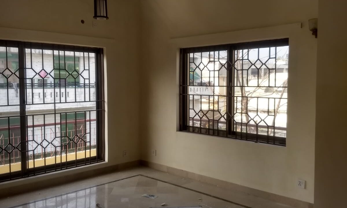 WhatsApp Image 2025-12-05 at 11.21.22