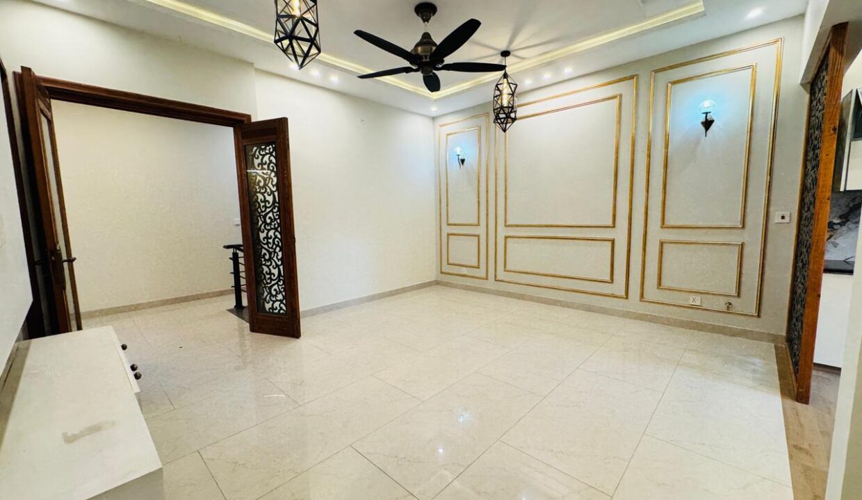 7-marla-house-bahria-town-phase-8.jpg15