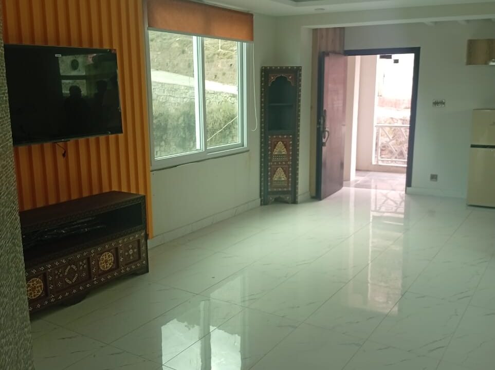 196170c5-568e-4e4d-bb61-8750abf00c69 (1)