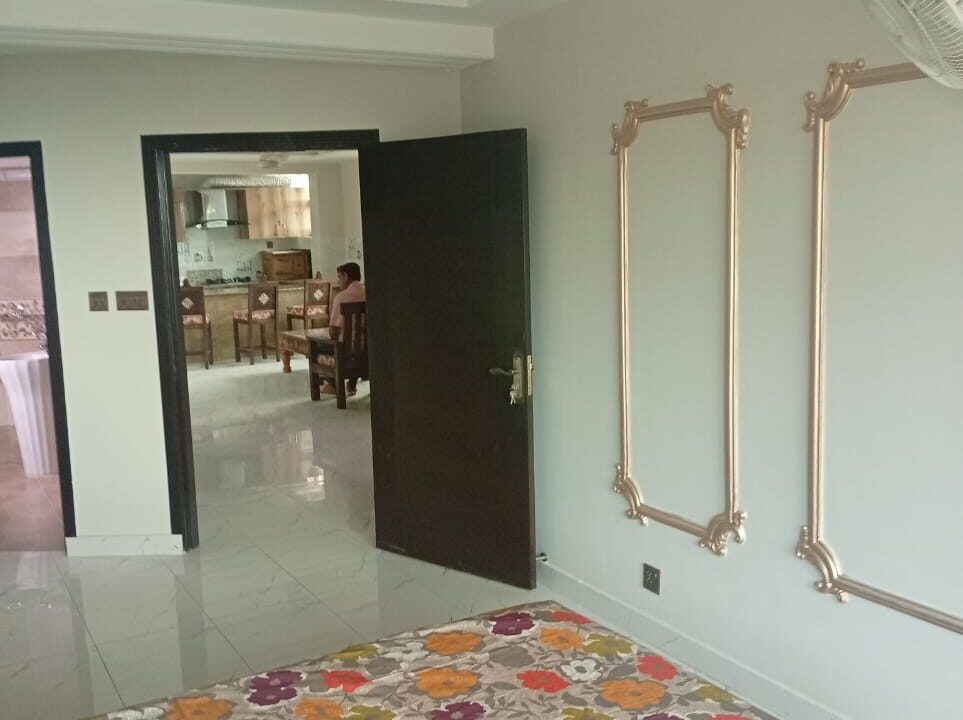 6c7eee7b-002b-41ff-ae9f-a1e4de90b8c4