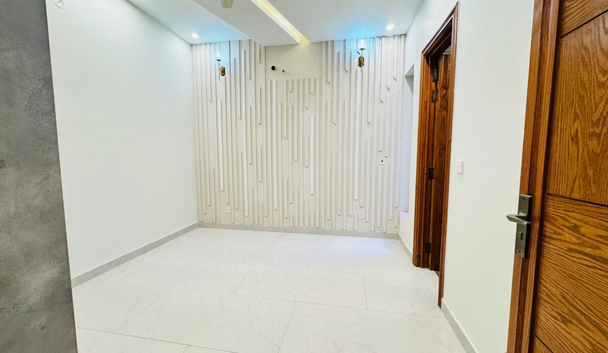 7-marla-house-bahria-town-phase-8.jpg14