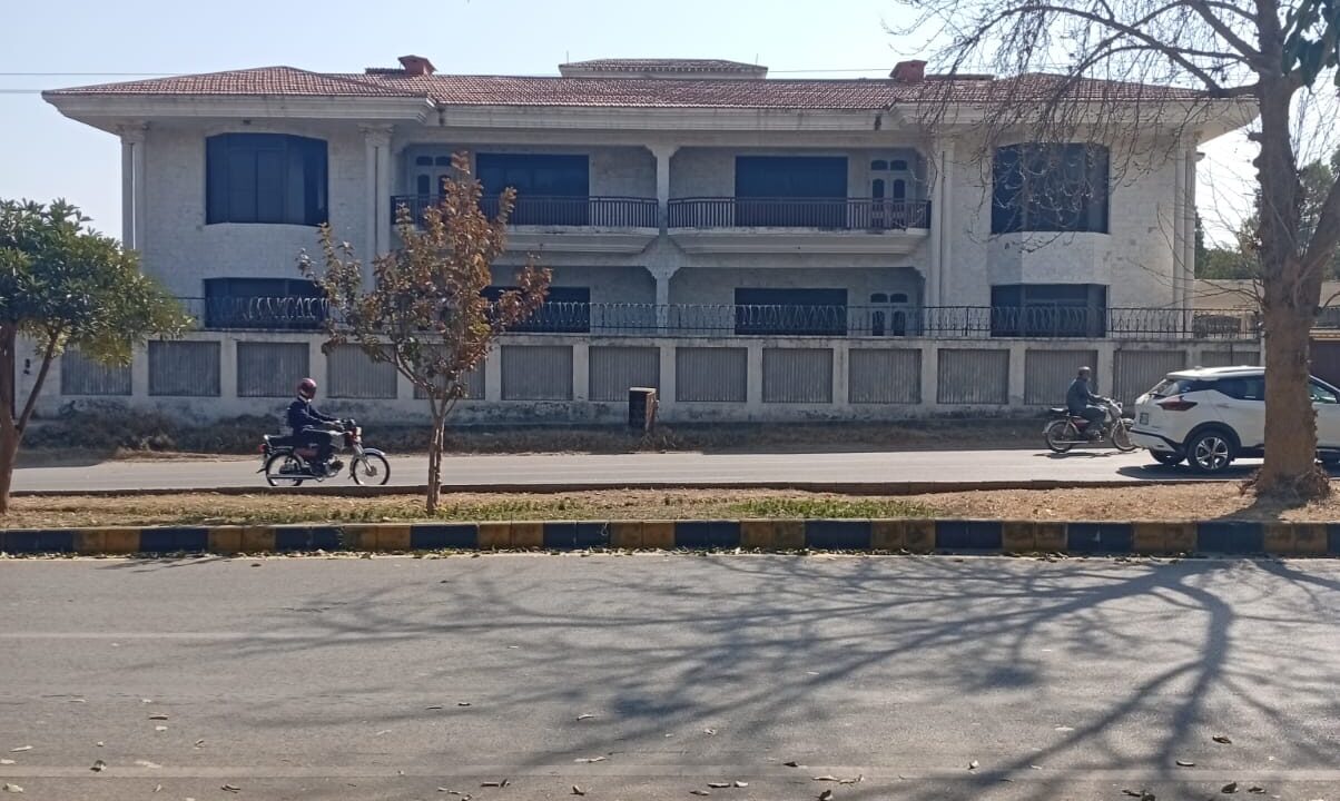 a17b48fd-500b-4572-a19f-0c1b5290a81b