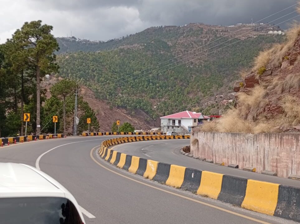 b3c98711-5a8b-4969-acee-3bfb94acc487